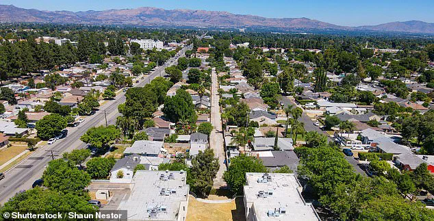 Winnetka's Homelessness Crisis Sparks Tensions Between Public Safety and Government Regulation