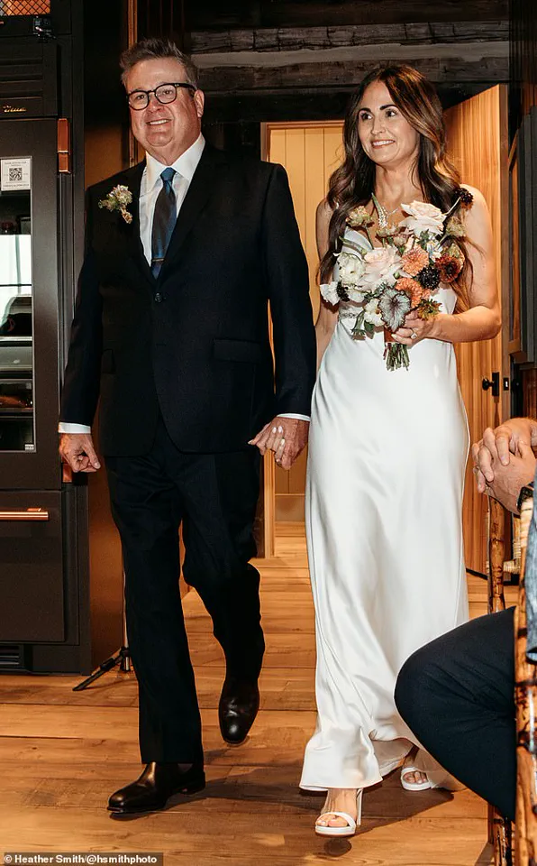 Eric Stonestreet and Lindsay Schweitzer Just Married: A Decade-Long Love Story Culminates in Instagram Wedding Announcement