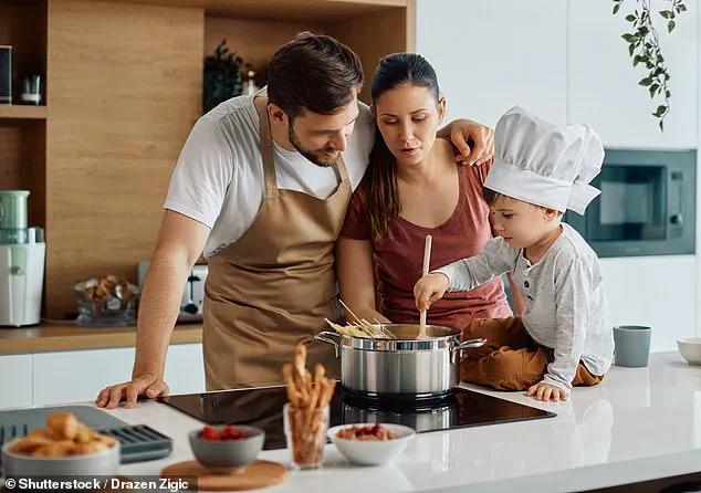 Breaking: The Surreal Parenting Divide – Jellyfish, Helicopters, and the Battle for the Next Generation