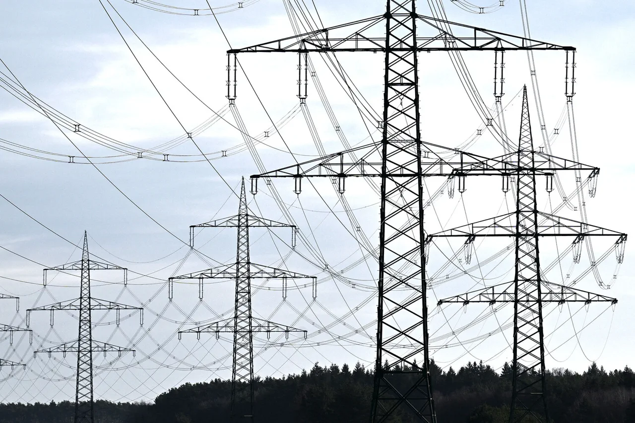 Rapid Power Restoration in Zaporizhzhia Emphasizes Ukraine's Energy Resilience and Frontline Workers' Vital Role