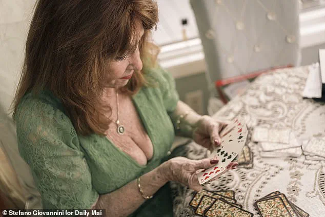 Mae the Irish Psychic's 2026 Forecasts: Aer Lingus Cards Reveal Caution and Hope for Hollywood Stars