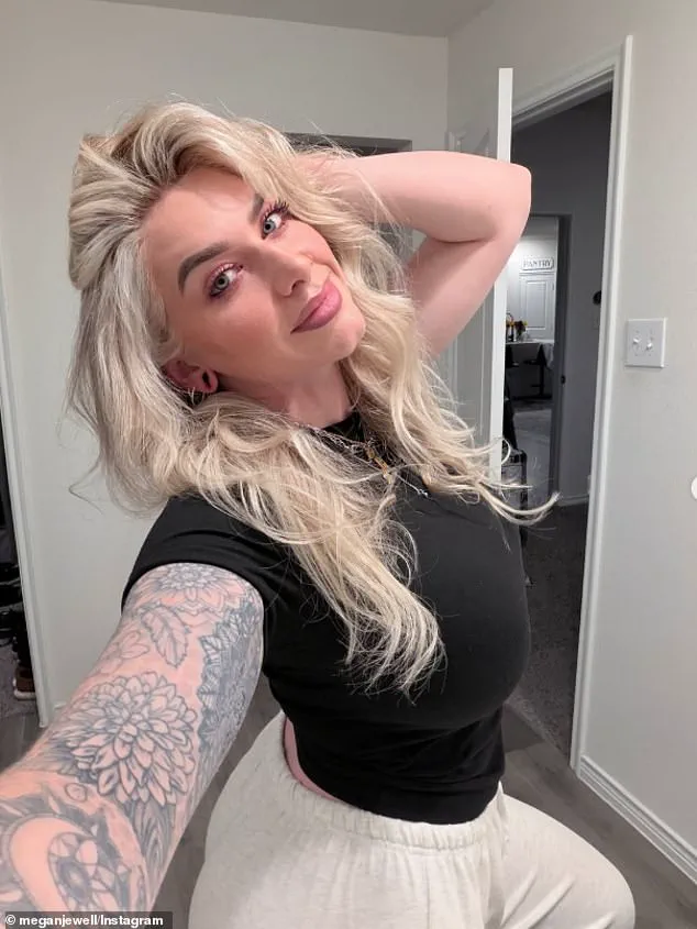 Texas Social Media User Sparks Debate Over Flight Seat Swap Request