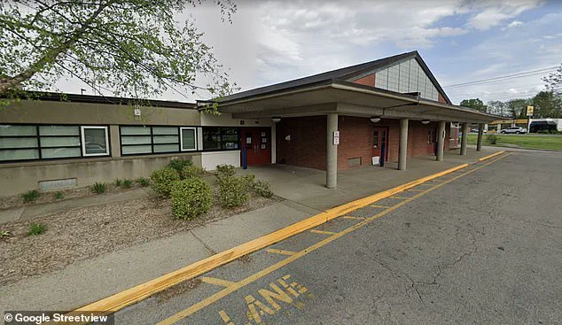 Kentucky Teacher Faces New Charges Over Alleged Online Messages with Student, Sparking Community Outcry and Calls for Digital Safety Reforms