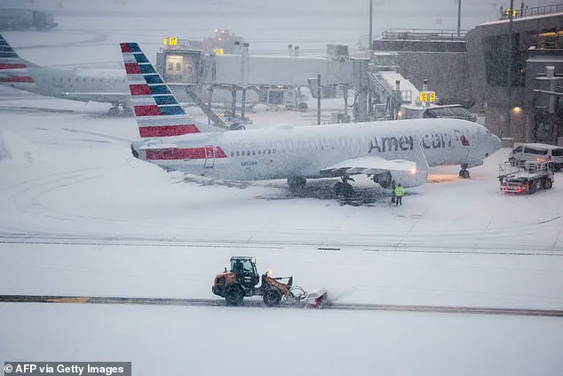 American Airlines Cancels Six Flights, Family Boards Flooded Plane Amid Winter Storm
