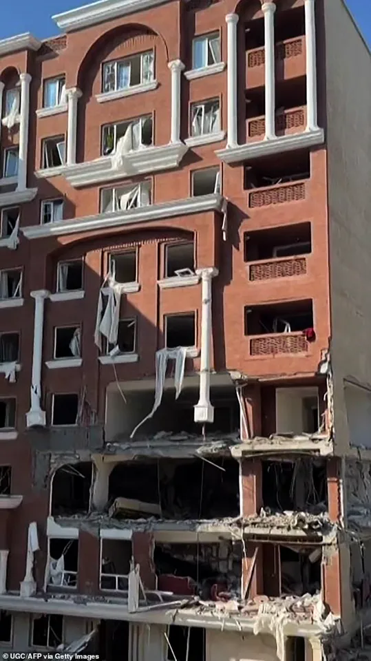 Explosions in Strategic Bandar Abbas: Iran's Oil Hub Blast Leaves Five Dead as Protests Continue