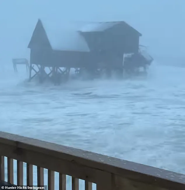 Four Homes Vanish into Ocean as Storm Ravages North Carolina's Outer Banks: Video Shows Dramatic Collapse