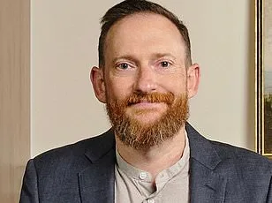 Award-Winning Pilot and Wife Killed in Plane Crash; FAA Links Oil to Incident