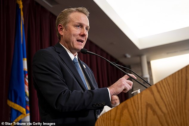 FBI Refuses to Share Evidence in Alex Pretti Shooting, Unprecedented Move Sparks Outcry