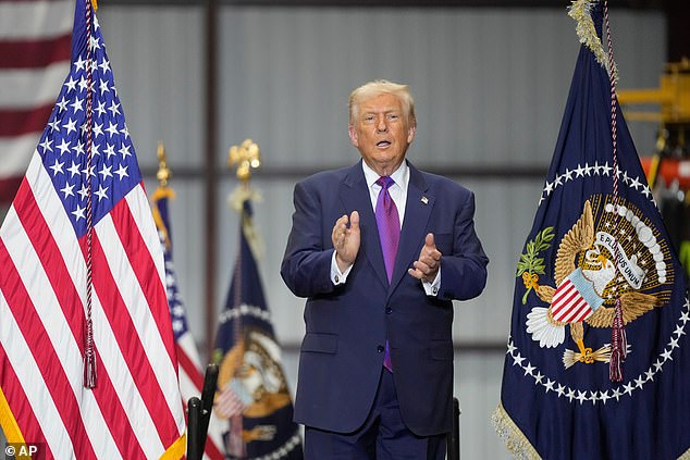 Trump Announces Plan to Release Classified Files on Alien Life, UFOs Amid Claims Previous Administrations Mishandled