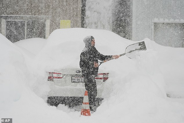 Colossal Winter Storm Hernando Threatens Northeast and Mid-Atlantic with Devastating Snow, Winds, and Flooding as Temperatures Plummet to 30°F