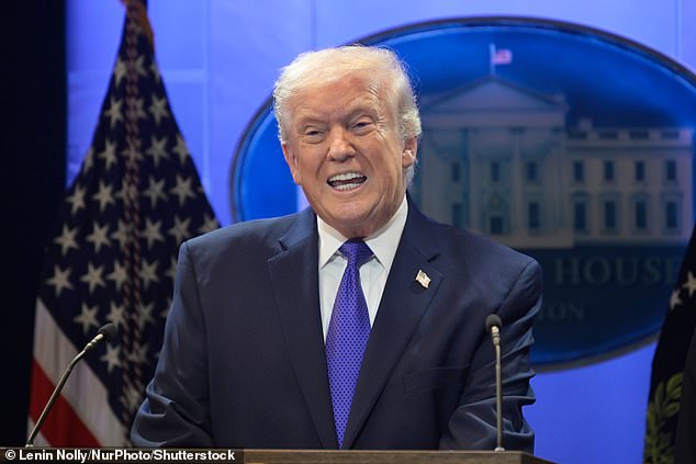 Supreme Court's Bipartisan Ruling Strikes Down Trump Tariffs, Emphasizes Congressional Role in Trade Policy