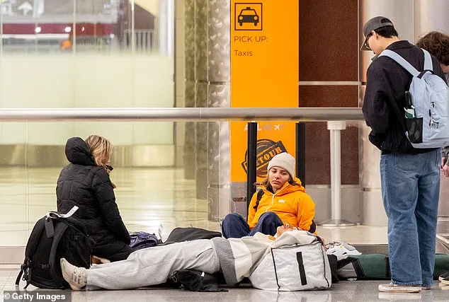 Historic Blizzard Paralyzes East Coast as Winter Storm Hernando Triggers Over 10,000 Flight Cancellations