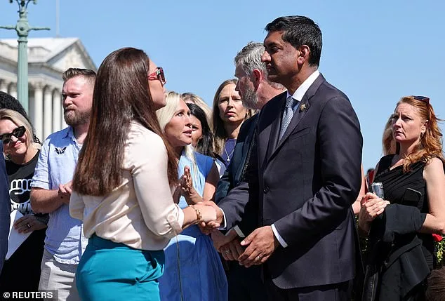 Shadowy Democratic Network Accused of Covert Campaign to Undermine Trump's State of the Union Ahead of Midterms