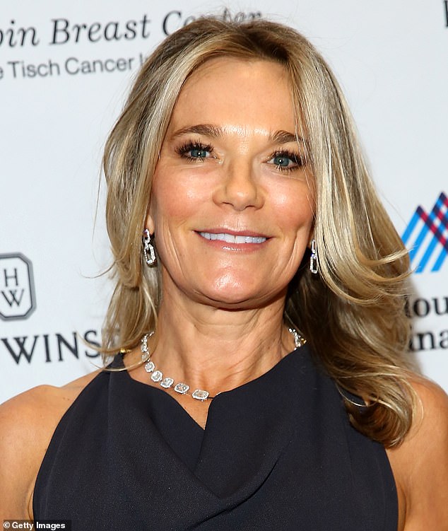 Shocking New Photo from Epstein Files Reveals Alleged Medical Complicity in Abusive Network