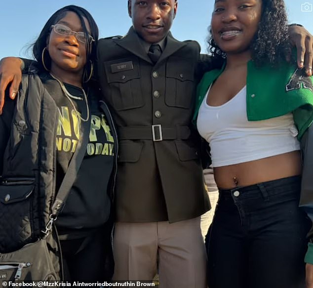 Alabama National Guardsman Shoots Wife Minutes After Birth, Then Himself at Hospital