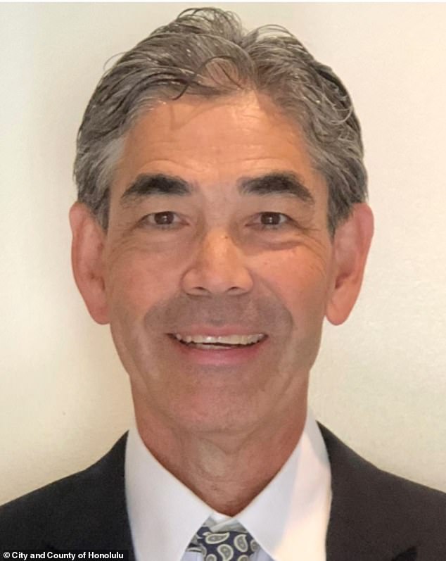 Innovative Floating Homeless Encampment in Honolulu Sparks Debate Over Sustainability and Urban Planning