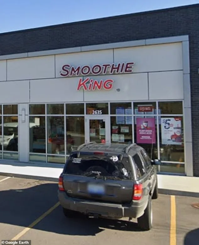 Smoothie King Franchise Employees Fired for Refusing to Serve Customer Wearing Trump Hoodie, Sparking Debate Over Free Speech and Corporate Policy