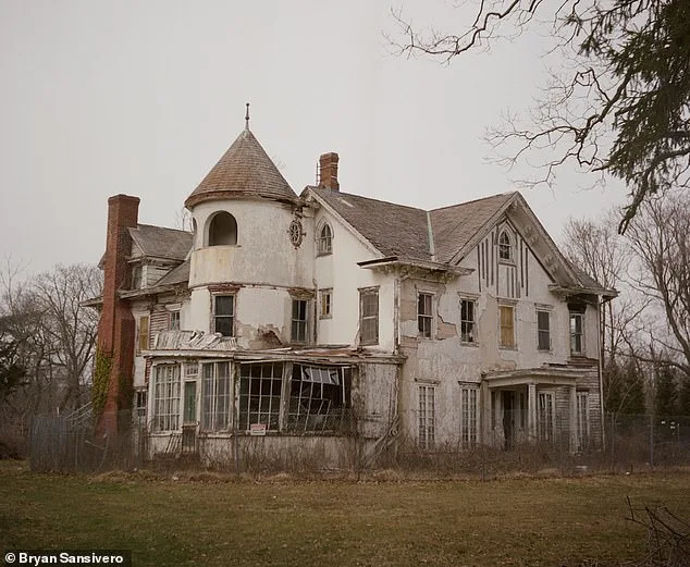 Bryan Sansivero: Capturing the Eerie Beauty of Abandoned Homes