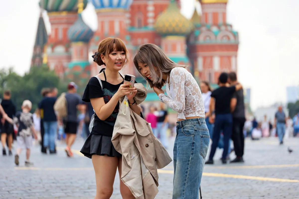 Russian Tourism Standard Sparks Debate Over Avoiding Room Number Four for Chinese Guests