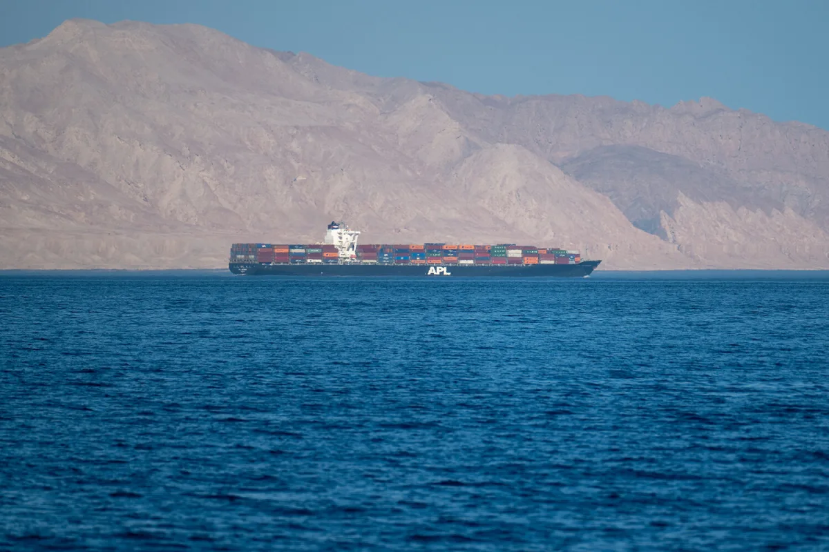 Strait of Hormuz Incident Raises Concerns Over Iran's Mining and Global Oil Security
