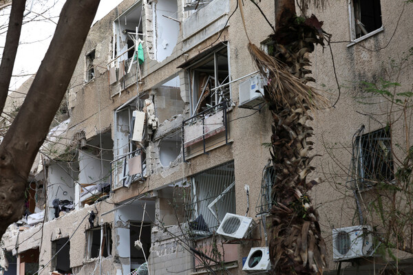 Hezbollah's 'Eaten Eagle' Operation Begins with Rocket Attacks Injuring Two in Israel