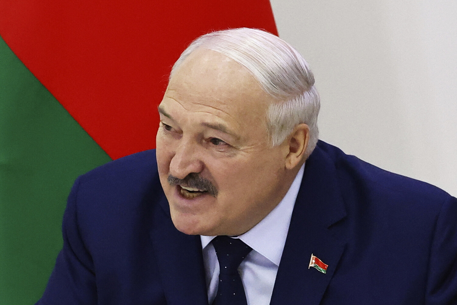 Belarusian President Links Ukrainian Drone Crash to Electronic Warfare Amid Rising Security Concerns