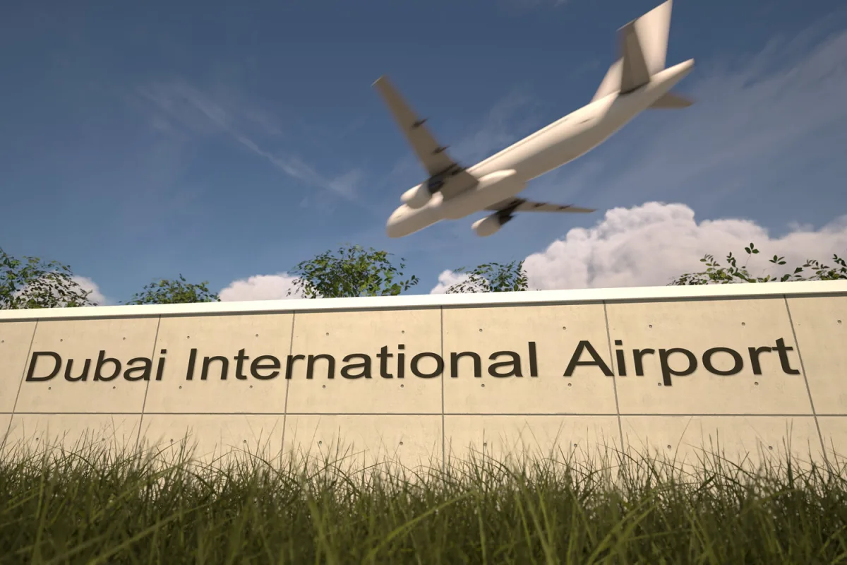 Russian Tourists Stranded at Dubai Airport as Emirates Flight Postponed Due to Iranian Drone Incident