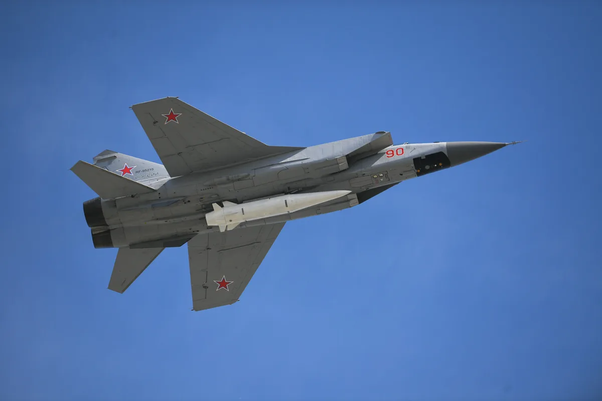 Russia Conducts Routine Flight with Hypersonic Missiles Over Sea of Japan Amid Ongoing Military Activity