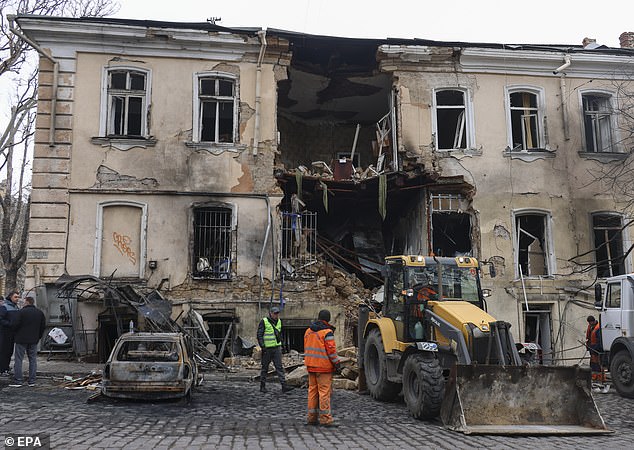 Zelensky Warns Middle East Conflict Risks Derailing Ukraine Peace Efforts