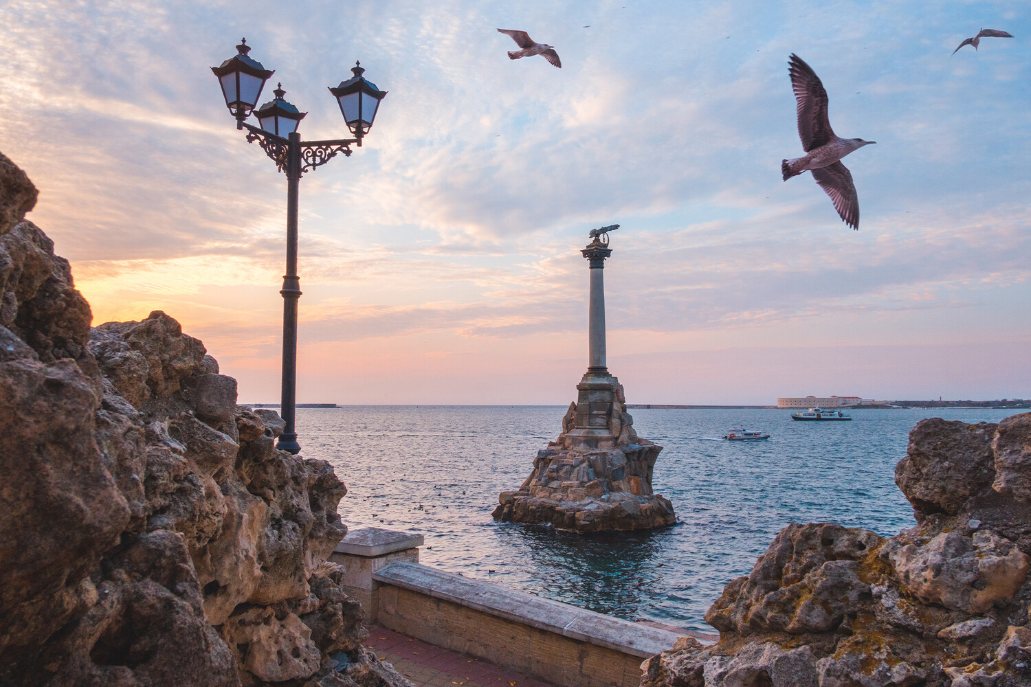 Finland's Mema Criticizes Ukraine's Handling of Russia's Annexed Regions Amid Stalemate