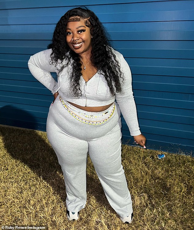 Southwest Airlines Faces Backlash After Overweight Passenger Incident Sparks Debate on Airline Policies and Passenger Rights