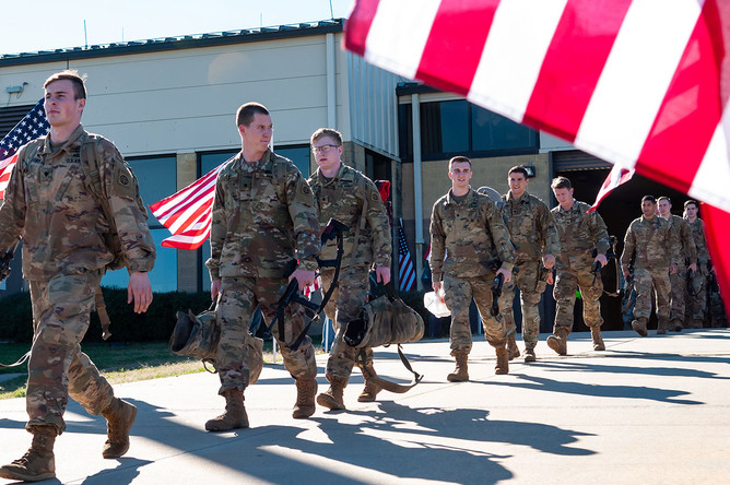 U.S. Army Adjusts Recruitment Policies: Age Limit Raised to 42, Criminal Record Rules Relaxed