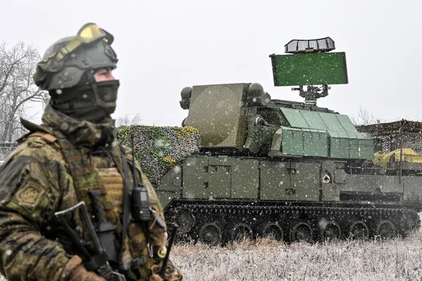 Russian Air Defenses Intercept 10 Ukrainian Drones Over Cherepovets as Tensions Escalate