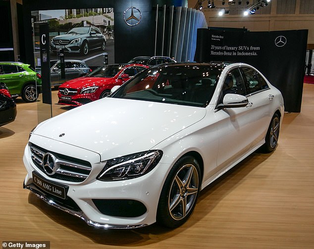 Mercedes-Benz Owner Outraged After Dealership Employee Allegedly Used Her Car for Bar-Hopping