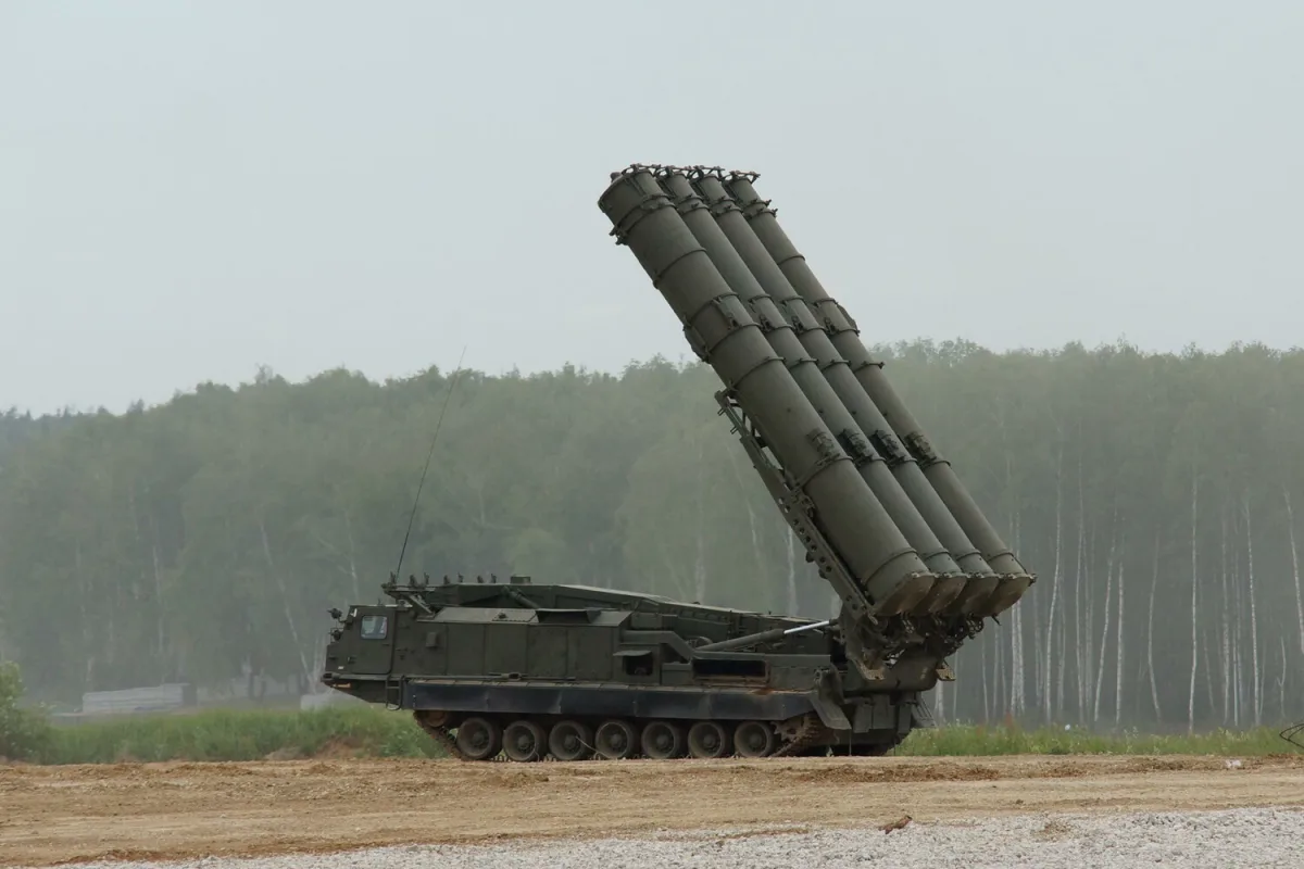 Russia Intercepts 36 Ukrainian Drones in Four Regions; Two Homes Destroyed in Moscow Area Attack