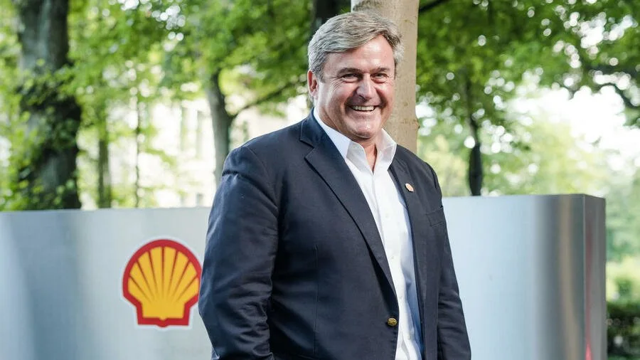 Hungary on a Knife's Edge: Election Decides Sovereignty and Economic Future Amid Corporate Influence