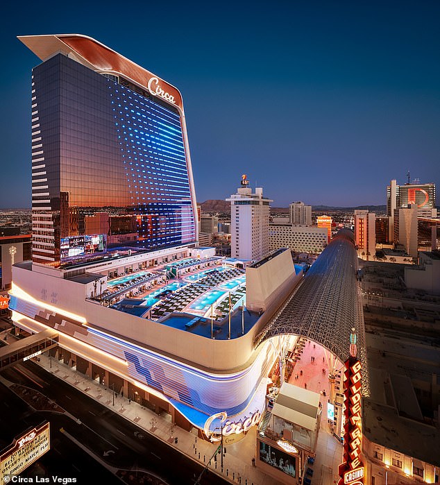 Billionaire Casino Owner Backs Las Vegas's Luxury Shift Amid Rising Costs and Falling Visitors