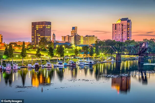 Savannah: A Battleground Between Southern Charm and Homelessness Crisis