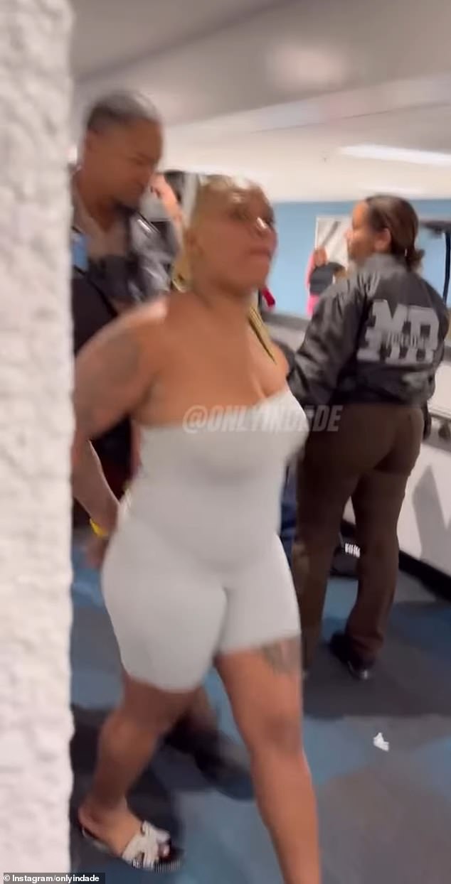 Three Women Forcibly Removed from Frontier Airlines Flight Over Unpaid Baggage Fees, Arrested at Miami Airport