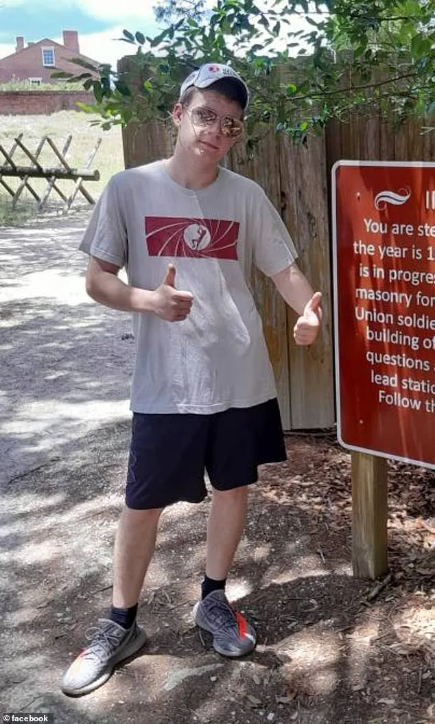 Teen Entrepreneur Transforms Storage Locker Scavenging into Thriving eBay Business