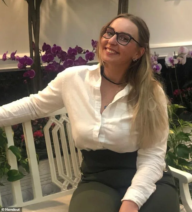 Babysitter Charged with Aggravated Assault After Alleged Drowning Attempt on Mother and Children, Remains Free