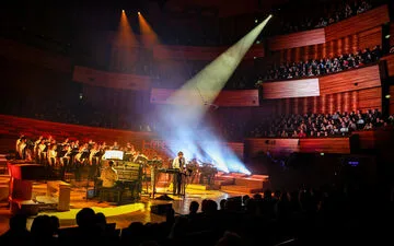 PSG Stadium Sale: Paris Council Backs Plan with Conditions