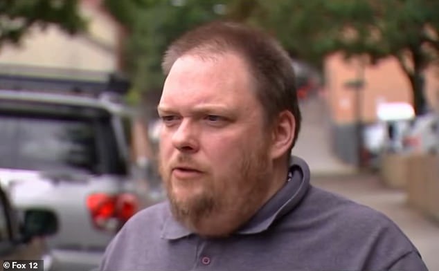 Michael Moreland sentenced to 75 months for shoving man onto MAX tracks.