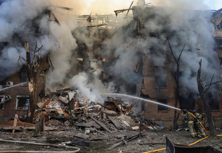Russian hypersonic missiles and drones strike Kyiv, killing four.