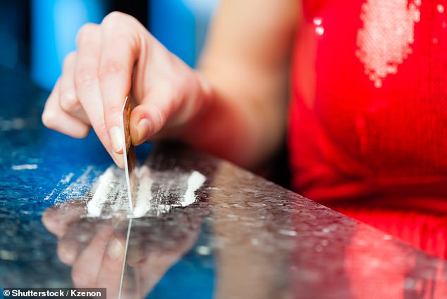 Hidden Cocaine Addict Signs: High-Performing Employees Hiding Dependency