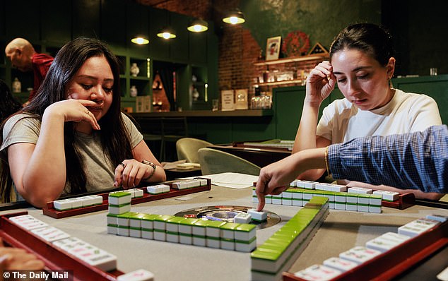 Mahjong Revival in DC Chinatown Attracts Celebrities and New Players