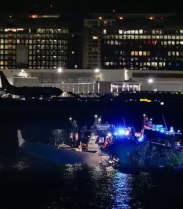 American Airlines CEO Offers Support After Reagan Airport Crash