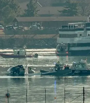 Dread at Reagan National Airport After Crash