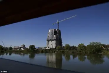 Barack Obama's Troubled Year: Personal and Professional Setbacks