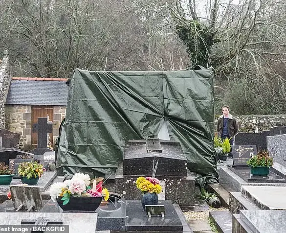 Grave of Jean-Marie Le Pen desecrated in France